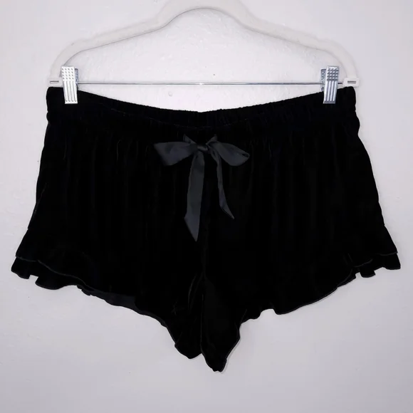Victoria's Secret Black Velvet Shorts LARGE - Picture 2 of 6